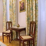 Ideally Situated Corfu Old Town Family Retreat 92m2 *