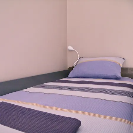 Ideally Situated Corfu Old Town Family Retreat 92m2 Appartement *