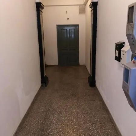 Ideally Situated Corfu Old Town Family Retreat 92m2 Appartement *