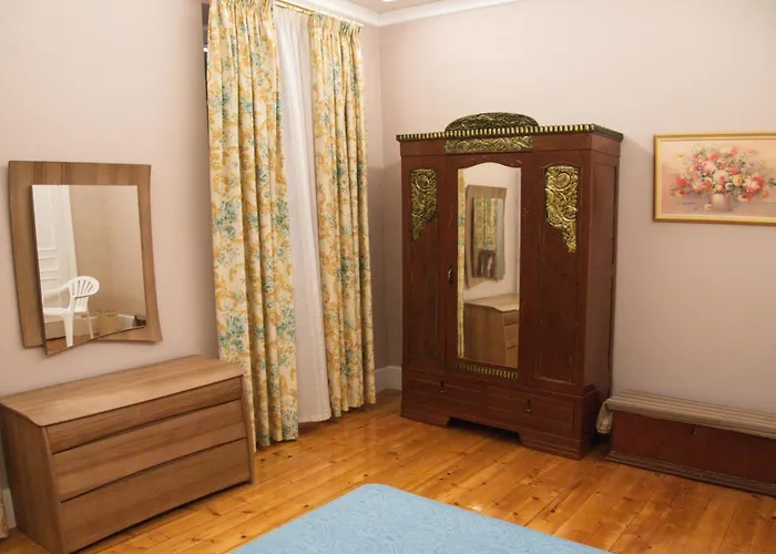 Ideally Situated Corfu Old Town Family Retreat 92m2 *