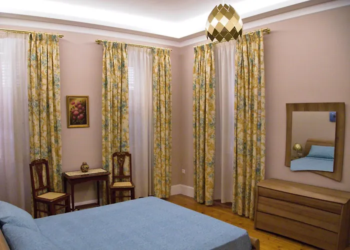 Ideally Situated Corfu Old Town Family Retreat 92m2 Corfu (city)
