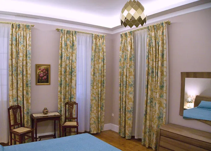 Apartment Ideally Situated Corfu Old Town Family Retreat 92m2 *