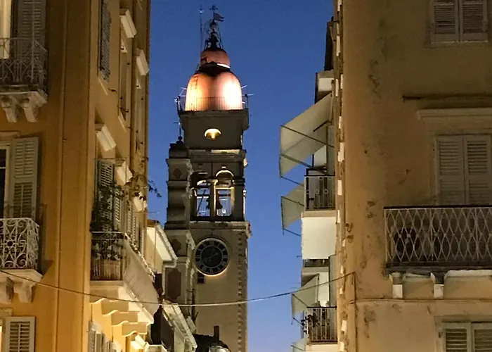 Ideally Situated Corfu Old Town Family Retreat 92m2 *