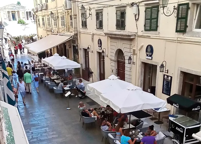 Ideally Situated Corfu Old Town Family Retreat 92m2 *