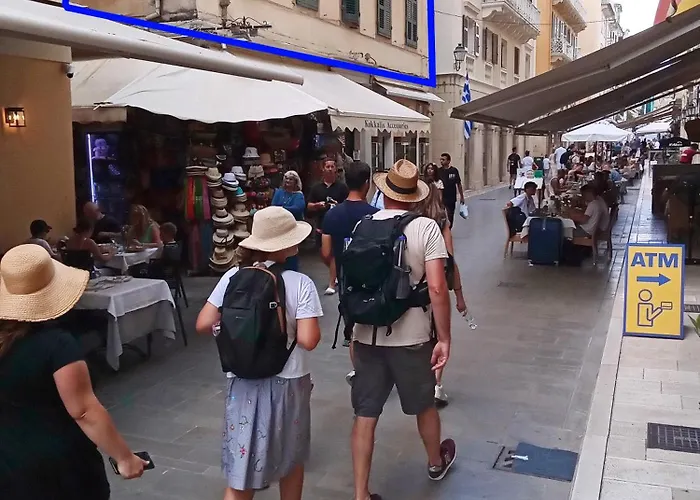 Ideally Situated Corfu Old Town Family Retreat 92m2 *